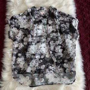 Chelsea 28 floral blouse